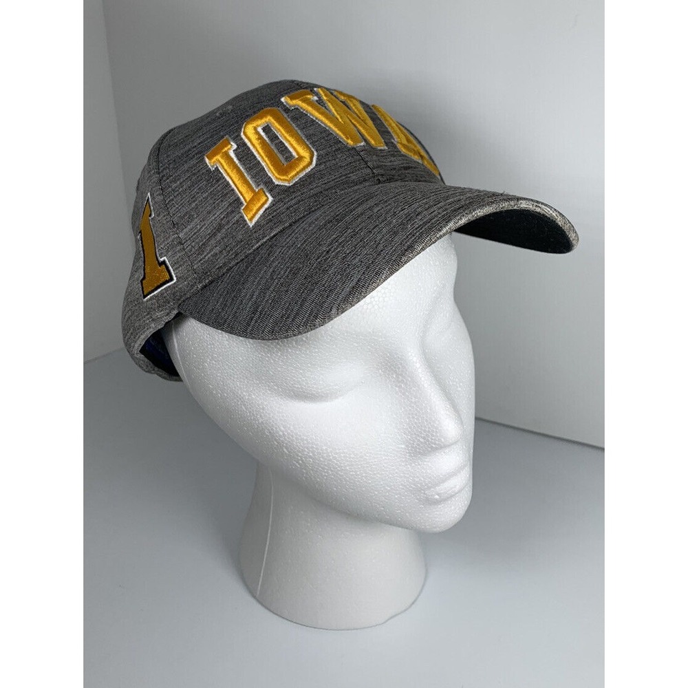 Iowa Hawkeyes Top Of The World Gray‎ Strapback Hat